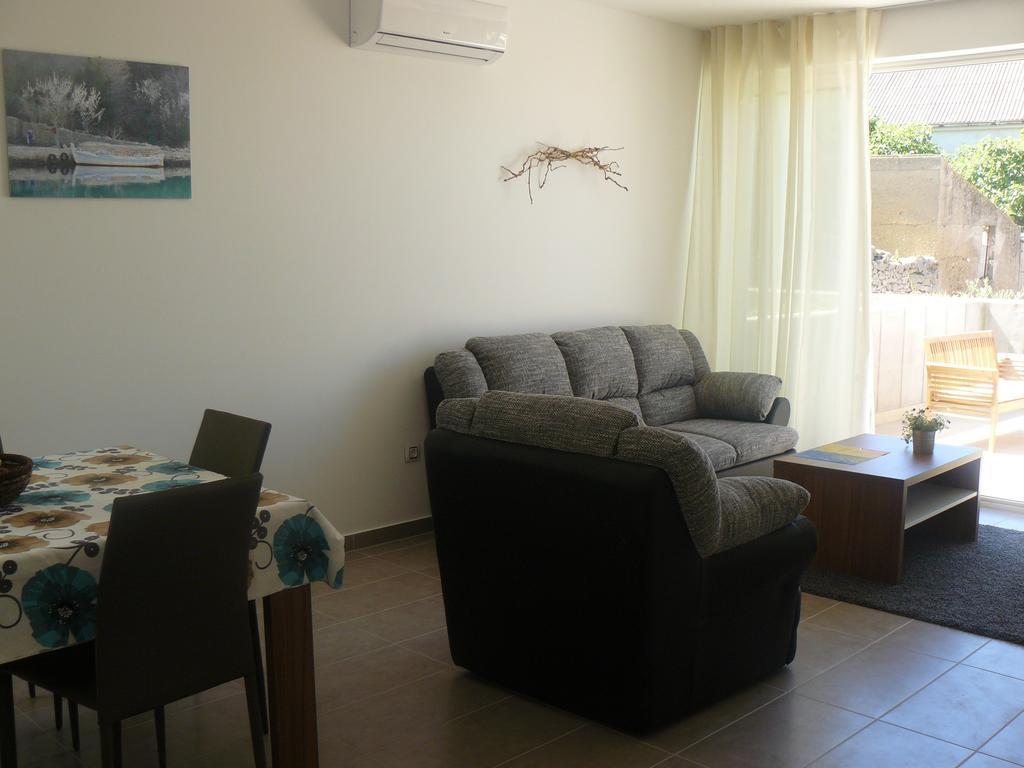 My Nest Accommodation Privlaka  Ngoại thất bức ảnh