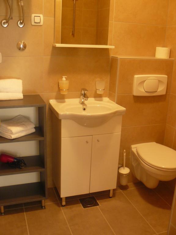 My Nest Accommodation Privlaka  Ngoại thất bức ảnh