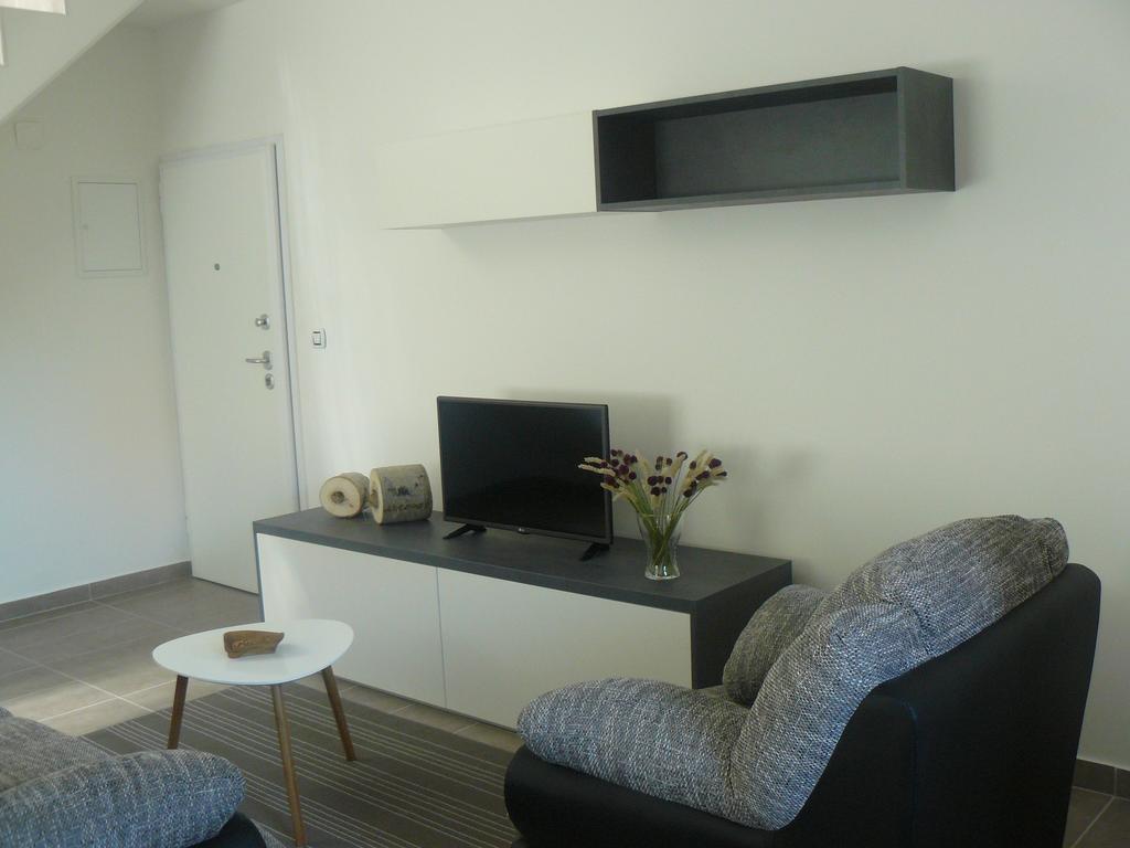 My Nest Accommodation Privlaka  Ngoại thất bức ảnh