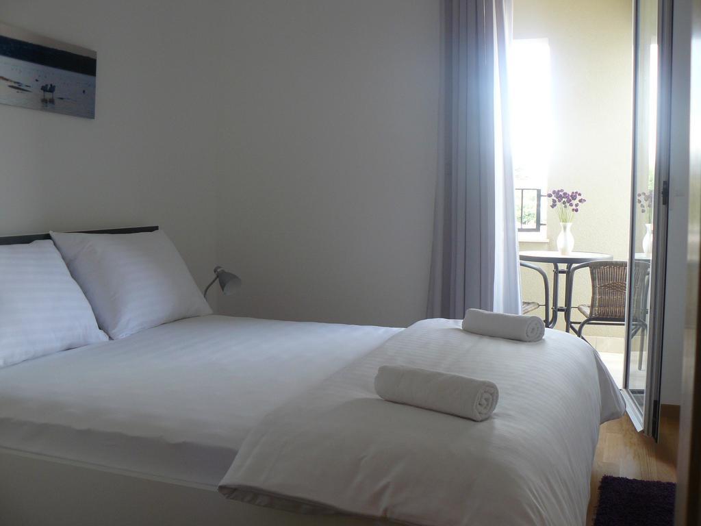 My Nest Accommodation Privlaka  Ngoại thất bức ảnh