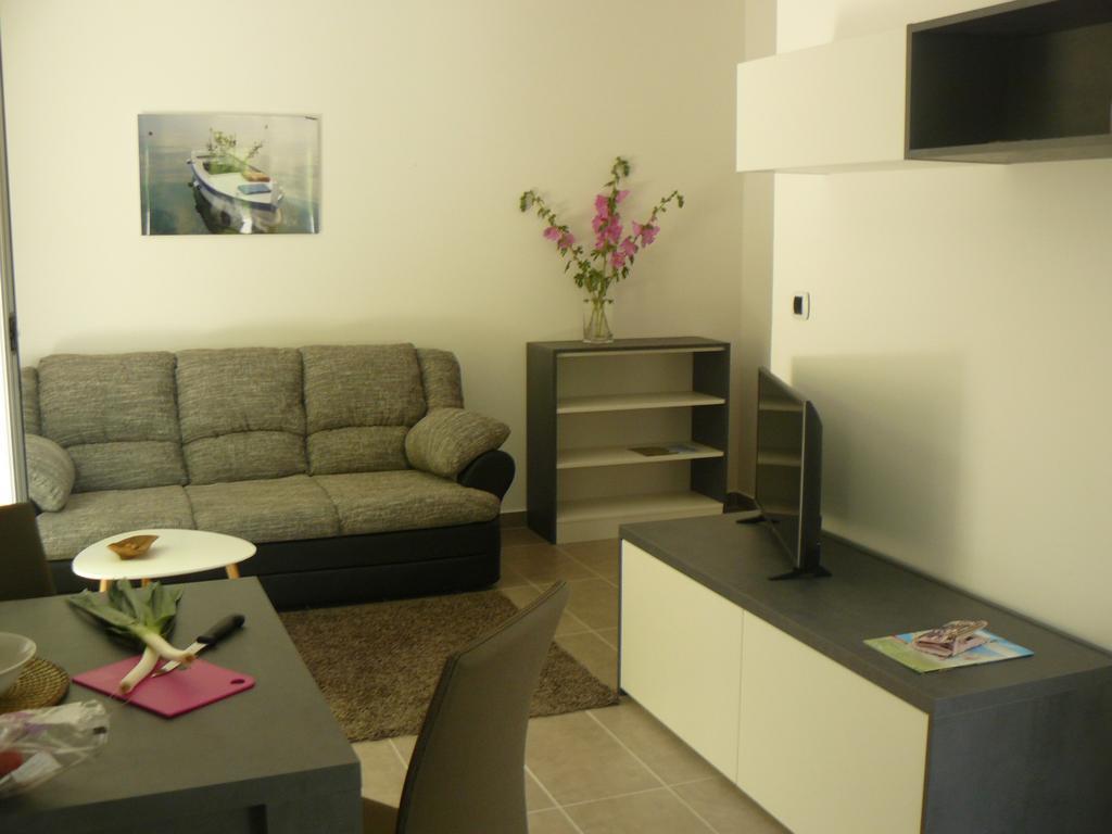 My Nest Accommodation Privlaka  Ngoại thất bức ảnh