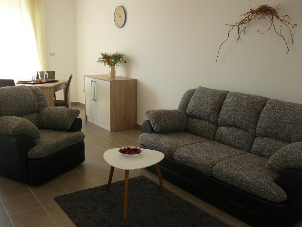 My Nest Accommodation Privlaka  Ngoại thất bức ảnh