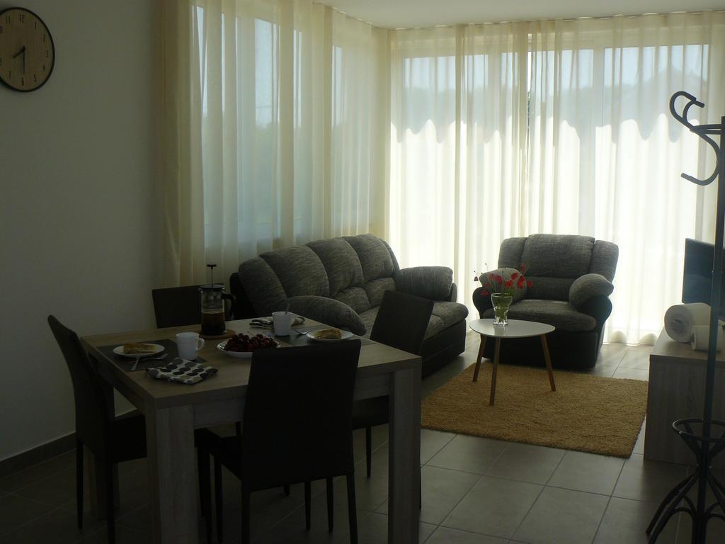 My Nest Accommodation Privlaka  Ngoại thất bức ảnh
